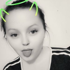 Meet your Posher, Mae